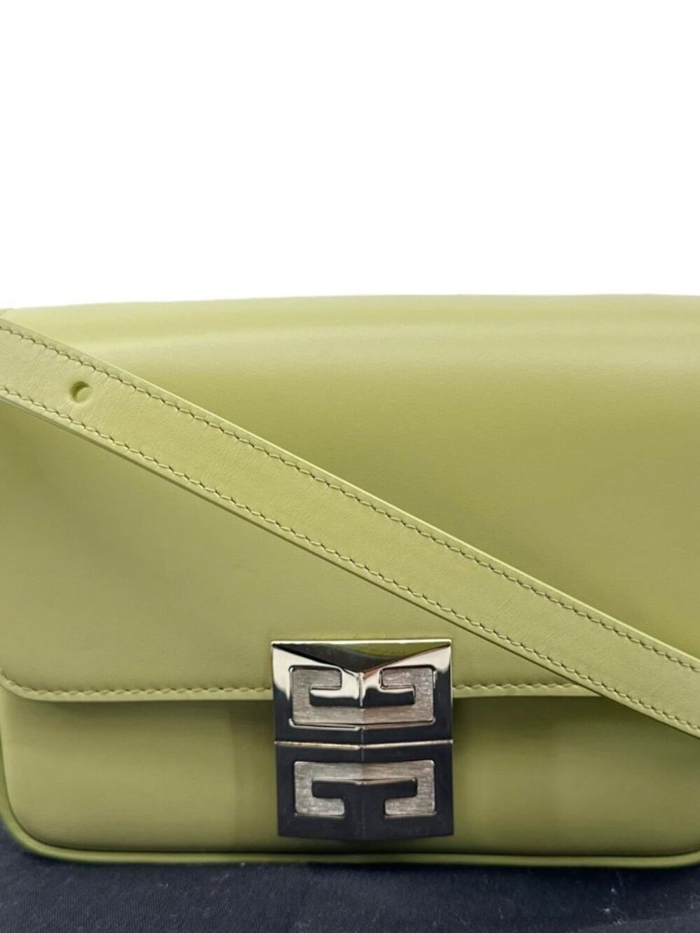 Givenchy 4G Mini Smooth Leather Crossbody Bag Green - Picture 3 of 14